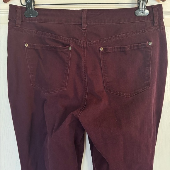 GLORIA VANDERBILT Slimming Effect Rail Straight Leg Jeans - Plum Wine - Size 12 - Picture 7 of 12